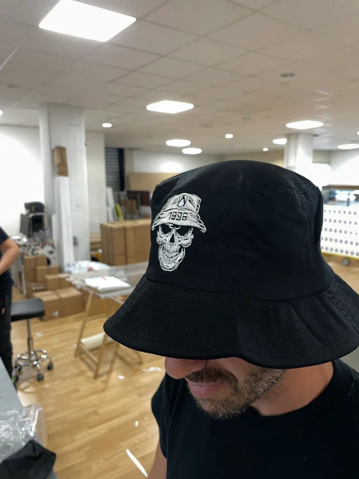 Bucket hat con teschio 1996